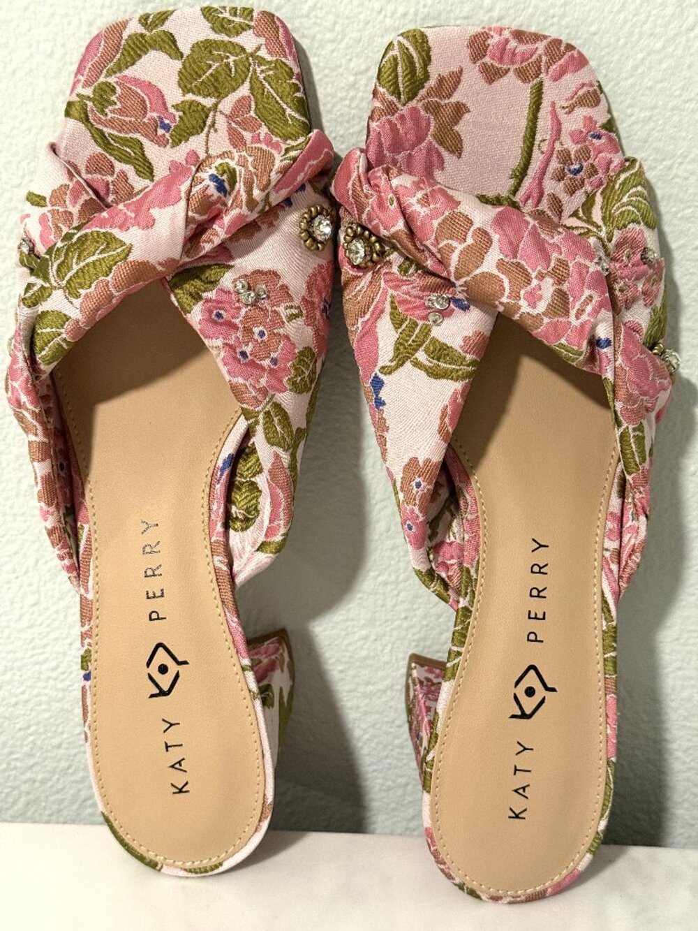 KATY PERRY Tooliped Twisted Sandals - Picture 8 of 12